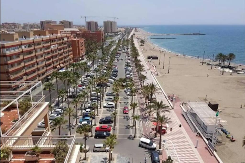 El Rinconcito Cubano En La Playa Appartement Almería Buitenkant foto
