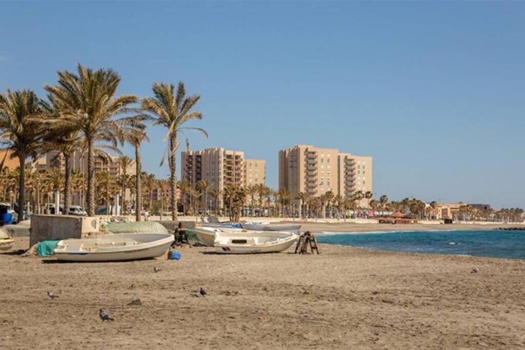 El Rinconcito Cubano En La Playa Appartement Almería Buitenkant foto