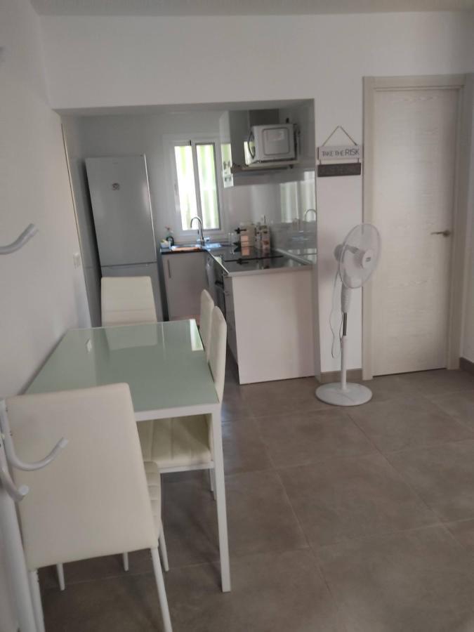 El Rinconcito Cubano En La Playa Appartement Almería Buitenkant foto
